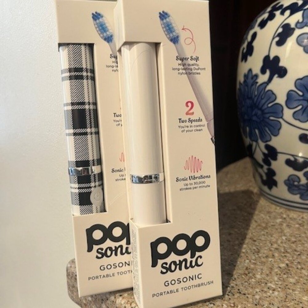 Pop Sonic GOSONIC Poratble Toothbrushes - Picture 3 of 3